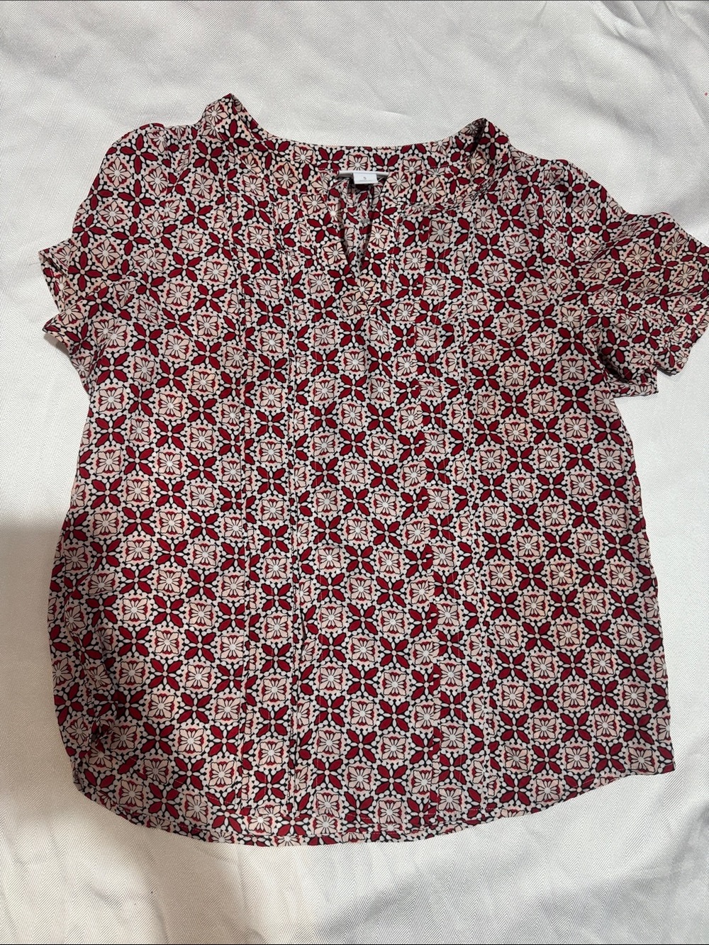 Liz Claiborne Burgundy and Cream Short-Sleeve Printed Blouse